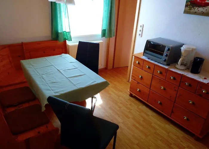 Obereinschneithof アパート